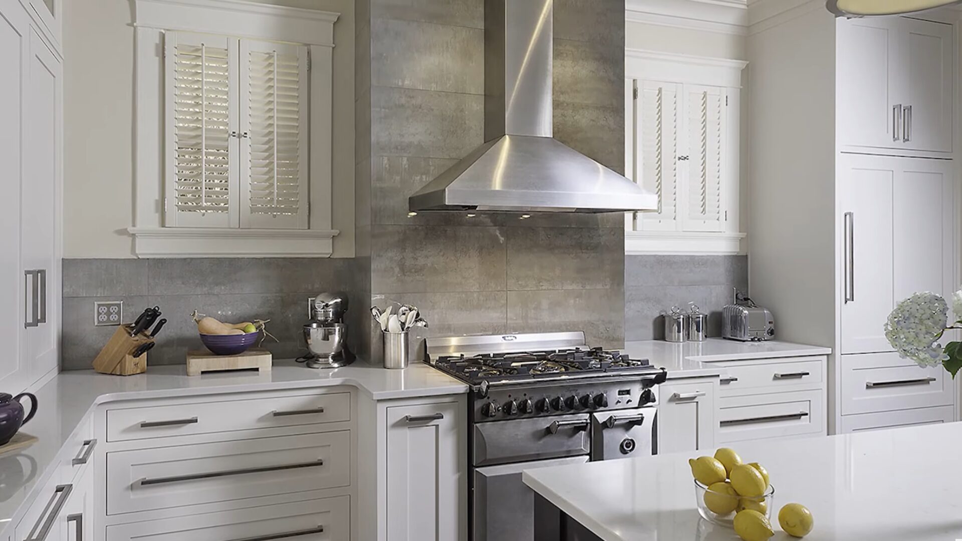 Budget Friendly 20+ Kitchen Backsplash Ideas for Every Style 16 Wallpaper Backsplash