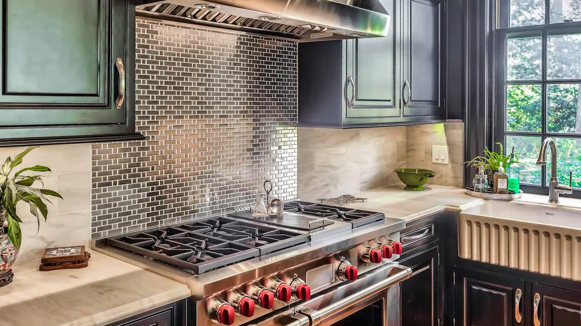Budget Friendly 20+ Kitchen Backsplash Ideas for Every Style 19 Diamond Mosaic with Gold Trim