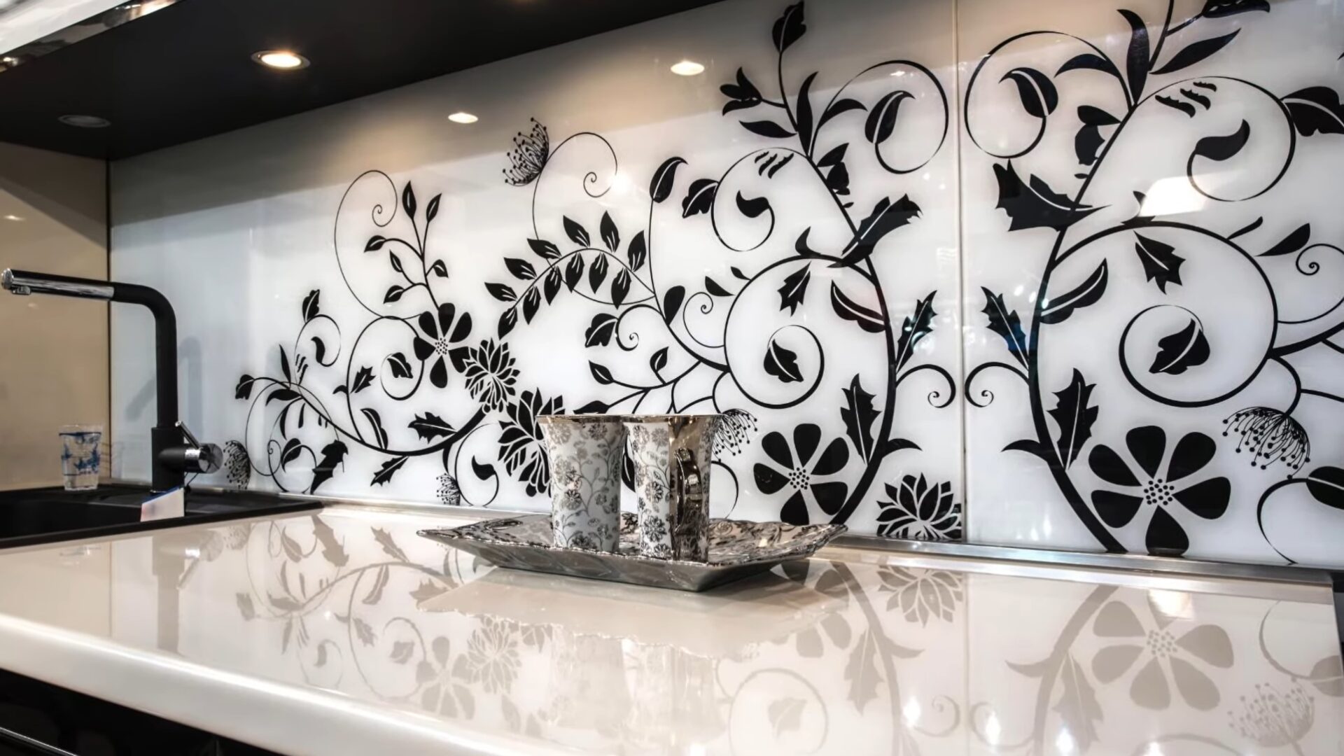Budget Friendly 20+ Kitchen Backsplash Ideas for Every Style 3 Pink Hexagon Backsplash