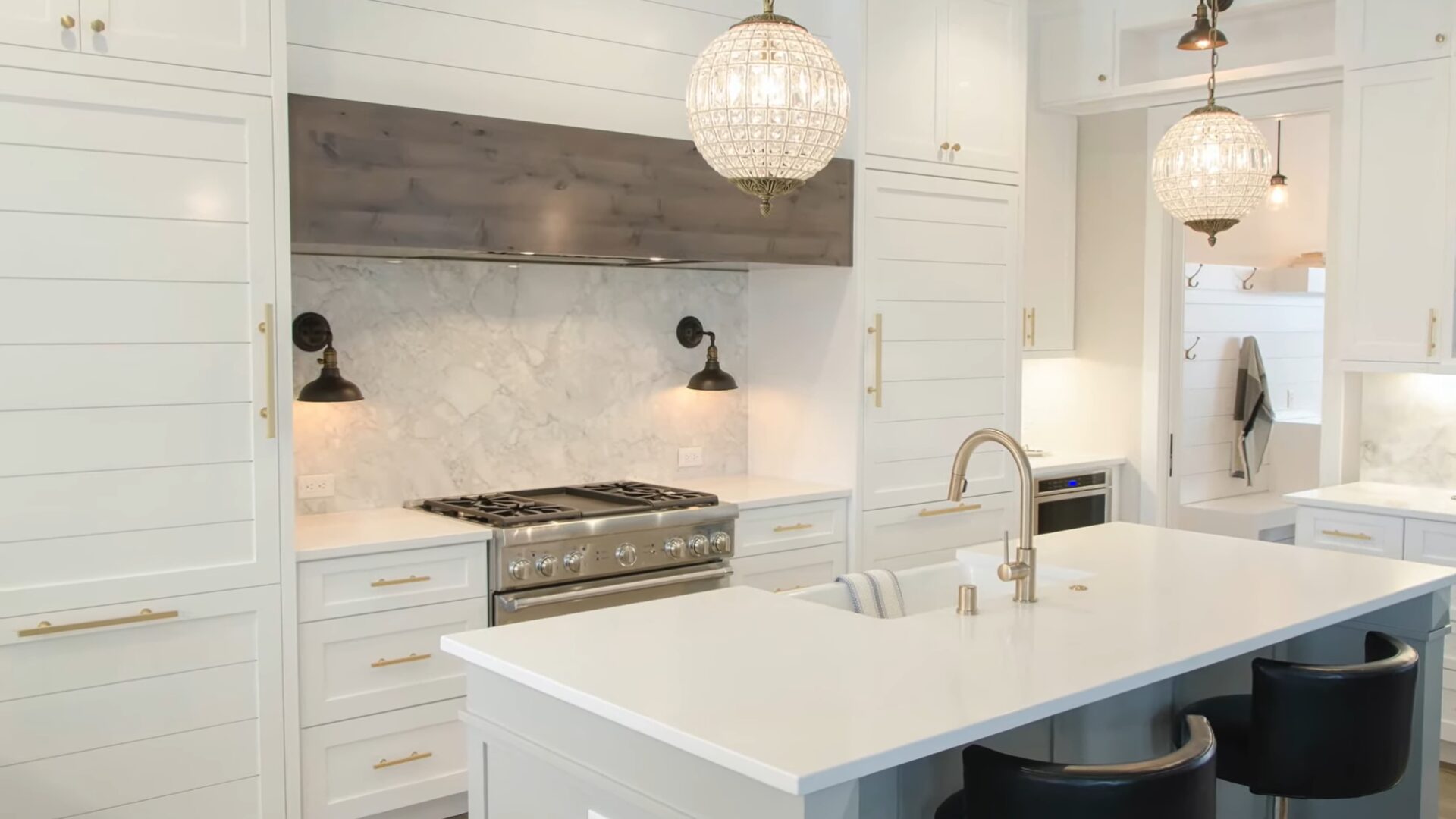 Budget Friendly 20+ Kitchen Backsplash Ideas for Every Style 8 Colorful Glossy Tile