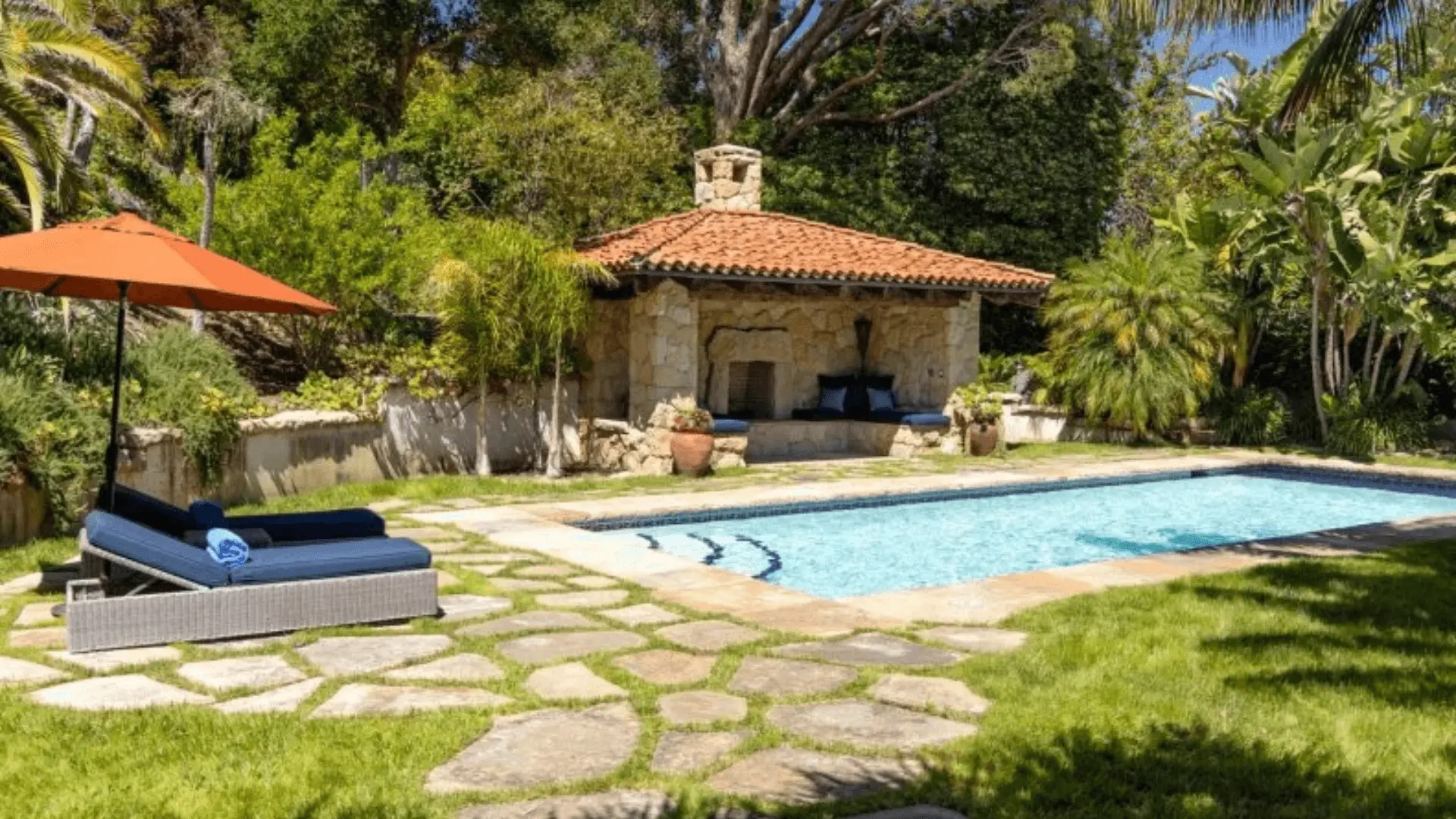 20+ Backyard Patio Ideas to Inspire Your Outdoor Makeover 11 Flagstones in the Grass: Casual Meets Classy in Outdoor Design