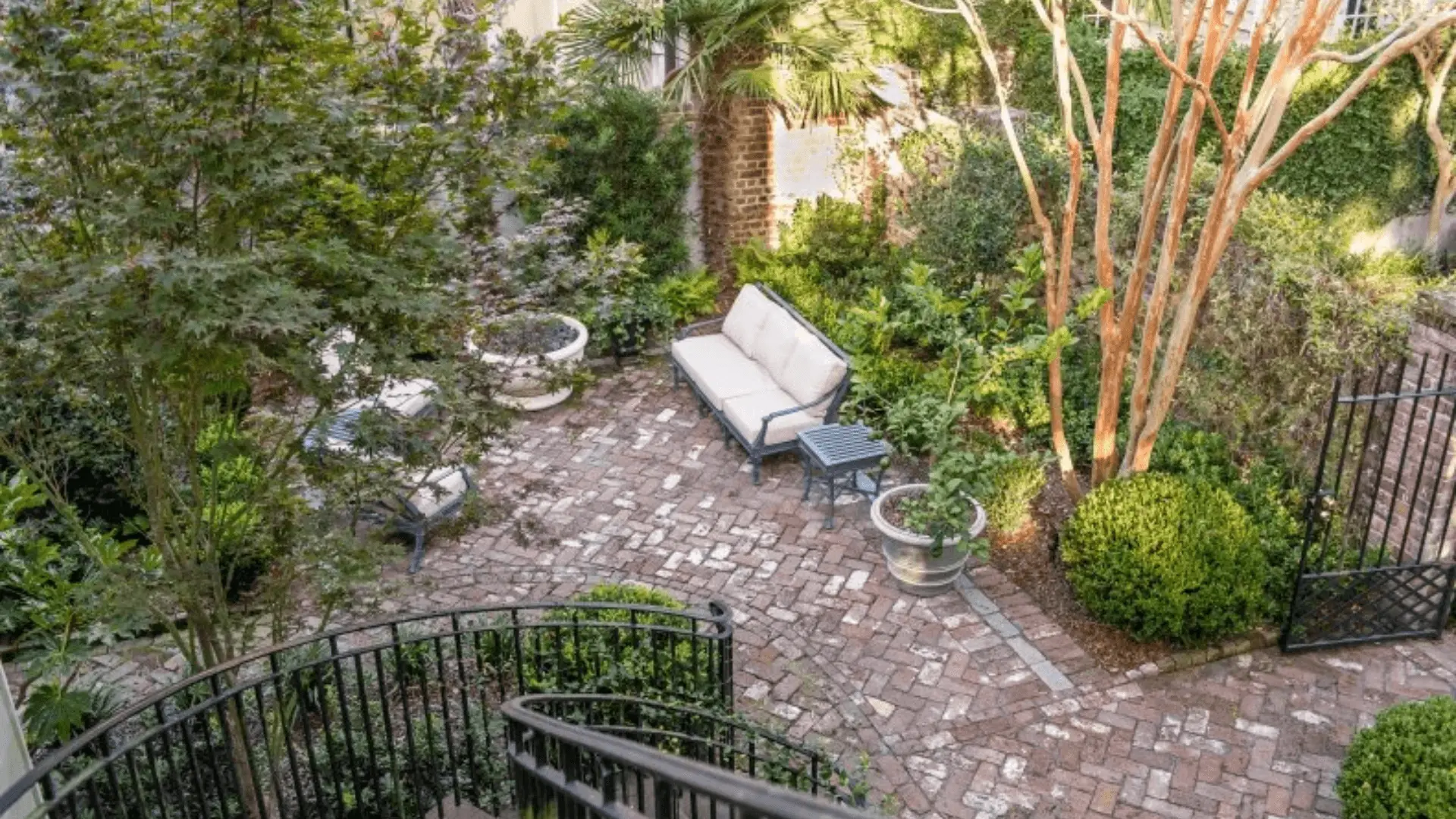 20+ Backyard Patio Ideas to Inspire Your Outdoor Makeover 17 Historic Southern Charm in a Cozy Courtyard