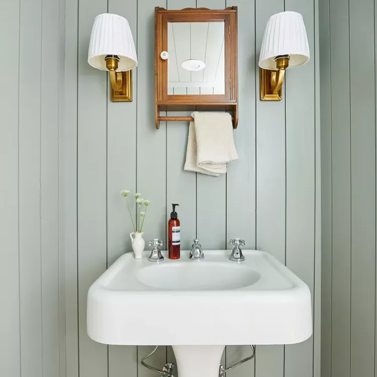 25 Bathroom Mirror Ideas to Refresh Your Bathroom Design 16 How Can a Wavy Mirror Add Postmodern Style to Your Bathroom?