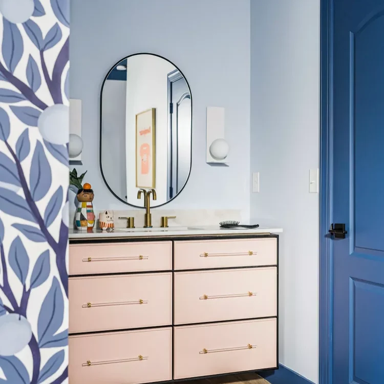 19 Bathroom Paint Color Ideas to Transform Your Space 13 11. Evening Dove by Benjamin Moore: A Moody Statement for Modern Bathrooms