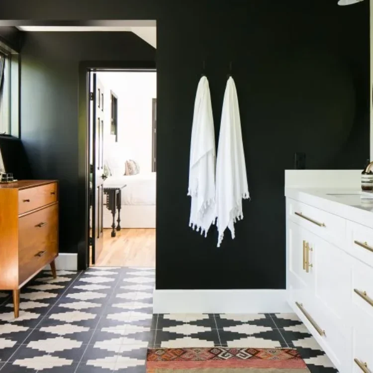19 Bathroom Paint Color Ideas to Transform Your Space 17 15. Railings by Farrow & Ball: A Softer, Sophisticated Black