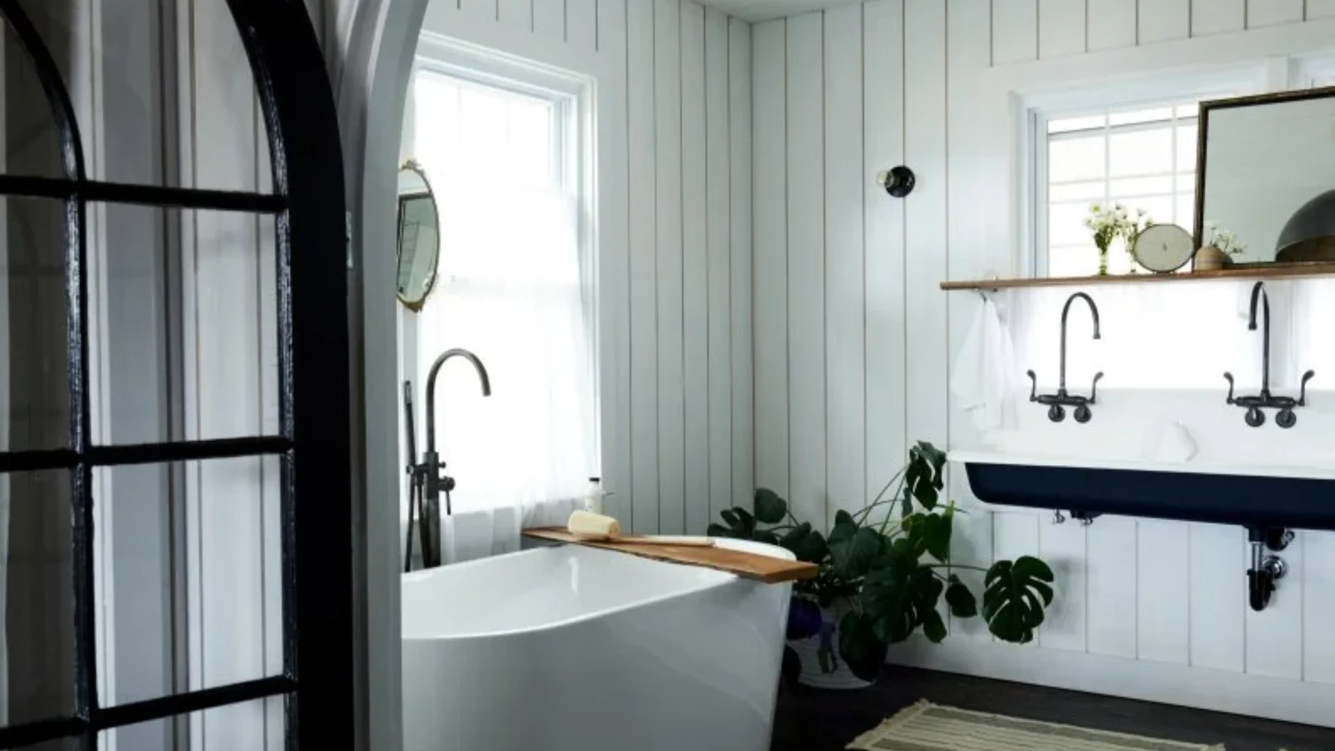 6.Sleek Minimalist Contemporary Bathroom