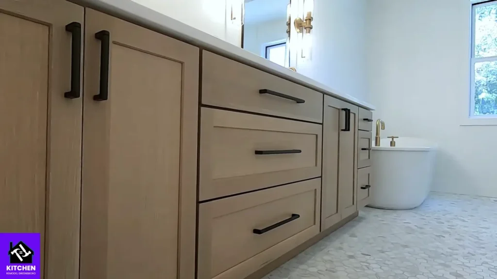 Gallery 11 top-bathroom-services
